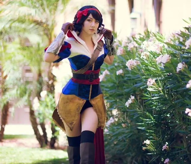 Meet the Girls Making a Living From Cosplay The Hustle